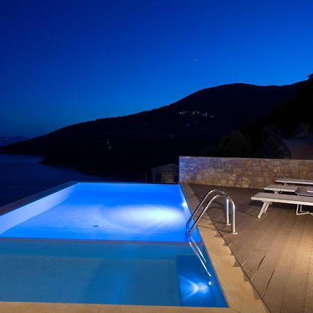 Villa Kastos - Stylish Luxury Villa With Direct Sea Access Sívota Exterior photo